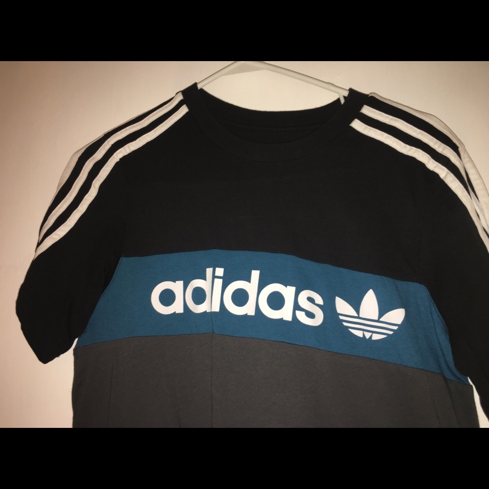 Size large Adidas shirt